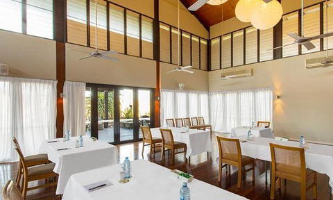 The Deck Poolside Bar & Restaurant - Australia Shopping 11