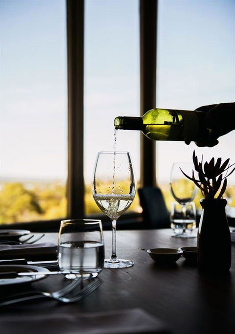 Skyline Restaurant - Accommodation Australia 8