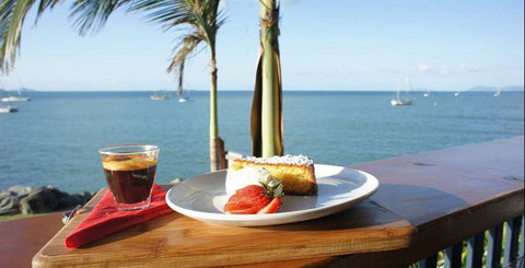 Taylors Waterfront Restaurant & Function Centre - Local Tourism 10