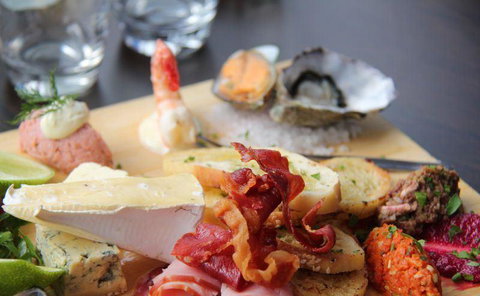 Taylors Waterfront Restaurant & Function Centre - Local Tourism 16