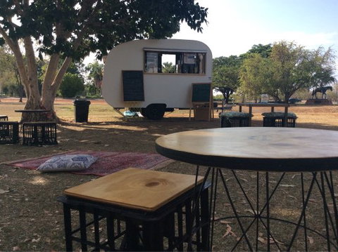 The Black Russian Caravan Bar - Australia Shopping 0