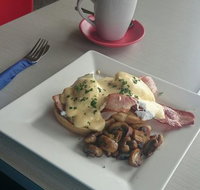 Waterfront Cafe - Local Tourism