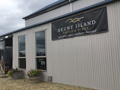 Bruny Island Wines Grill - Australia Shopping 0