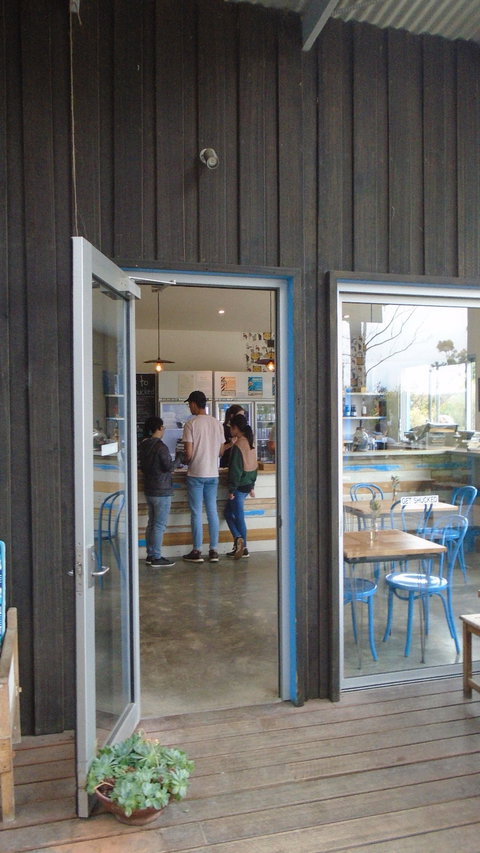 Get Shucked Oyster - Local Tourism 3