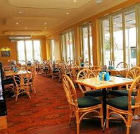 Pembroke Hotel Restaurant - Accommodation Australia