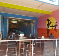 Sea Breeze Cafe and Laundromat - Bed n Breakfasts