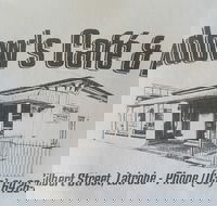 Shadow's Cafe  Bar - Accommodation Australia