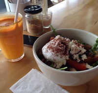 Pickle in the Middle - Accommodation Australia