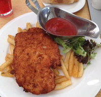 Lakefront Bistro - Bed n Breakfasts