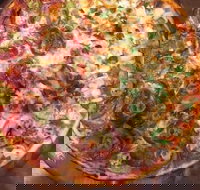 Elliot Pizza Boyz - Local Tourism