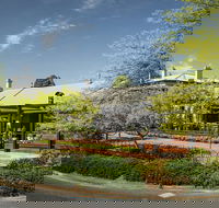 The Stirling Hotel Food - Accommodation Australia