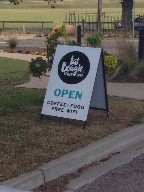Fat Beagle Coffee Shop - Accommodation Australia 1