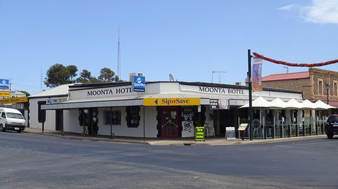 Moonta Hotel - Australia Shopping 0