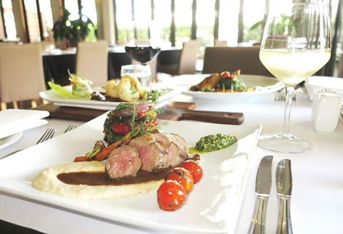 Sylvia's Restaurant & Wine Bar - Accommodation Australia 5