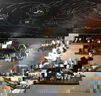 Hot Shott - Accommodation Australia