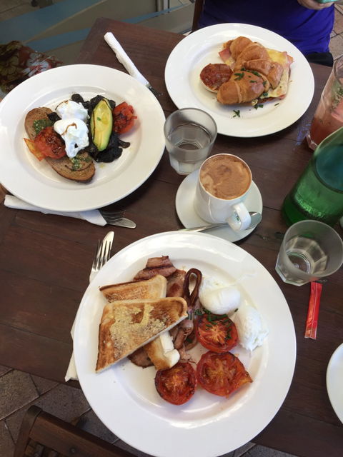 Moondoggy's Cafe Bar - Accommodation Australia 5