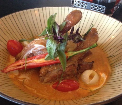 Apple Daily Bar & Eating House - Accommodation Australia 14