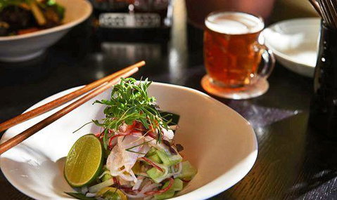 Apple Daily Bar & Eating House - Accommodation Australia 8