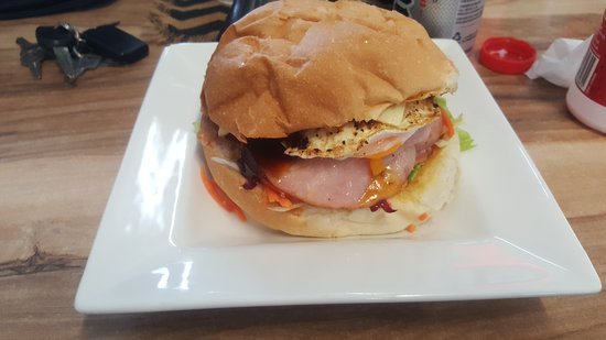 Alligator Creek QLD Australia Shopping