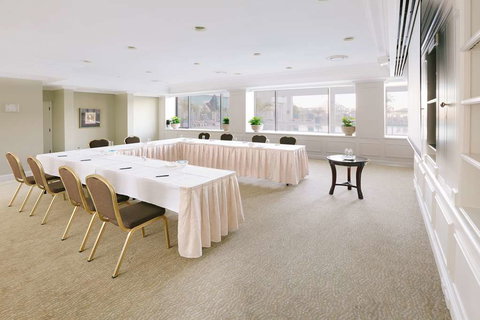 The Stamford Plaza Brisbane - Bed n Breakfasts 8