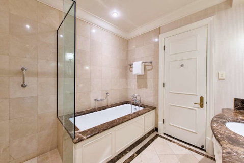 Treasury Brisbane - Accommodation Australia 3