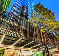 Capri by Fraser Brisbane - Bed n Breakfasts