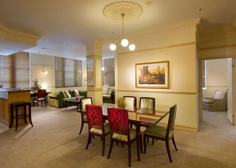 Royal Albert Hotel - Accommodation Australia 6