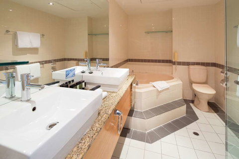 Royal on the Park - Accommodation Australia 12