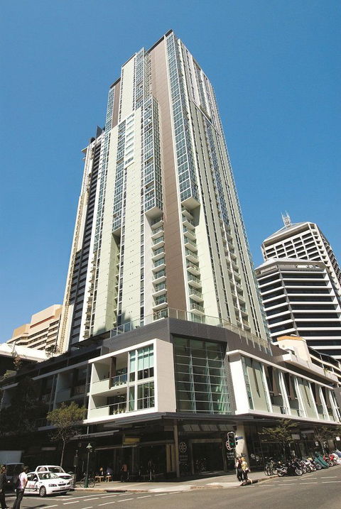 Oaks Festival Towers - Local Tourism 0