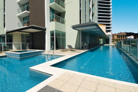 Oaks Festival Towers - Local Tourism 2