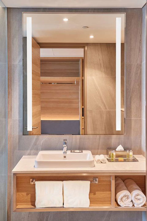 DoubleTree by Hilton Perth Waterfront - Local Tourism 9