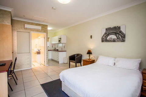 Darra Motel And Conference Centre - Bed n Breakfasts 3