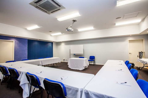 Darra Motel And Conference Centre - Bed n Breakfasts 16