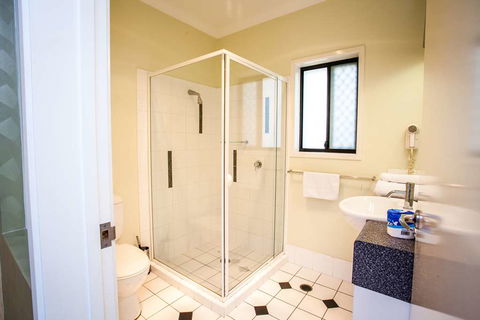 Darra Motel And Conference Centre - Bed n Breakfasts 17