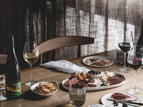 The Mitchelton Hotel Nagambie - Australia Shopping 10