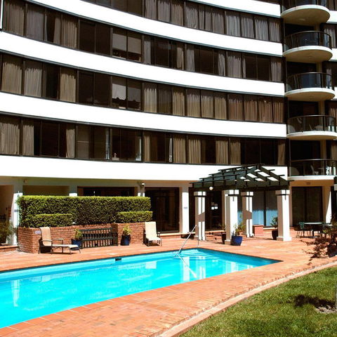 BreakFree Capital Tower - Australia Shopping 10