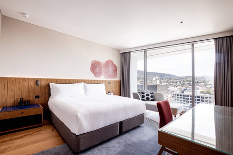 Crowne Plaza Hobart - Local Tourism 14