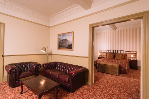 Hadley's Orient Hotel - Bed n Breakfasts 7