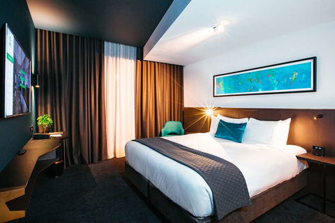 Eatons Hill Hotel - Accommodation Australia 4