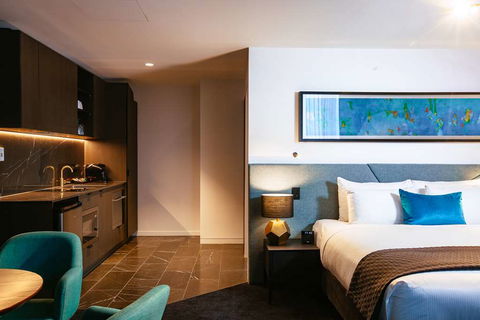 Eatons Hill Hotel - Accommodation Australia 9