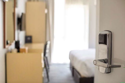 Nightcap At Coolaroo Hotel - Accommodation Australia 5