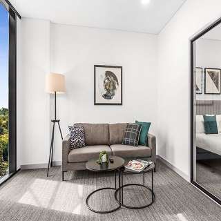 Essence Suites Taringa - Bed n Breakfasts 5