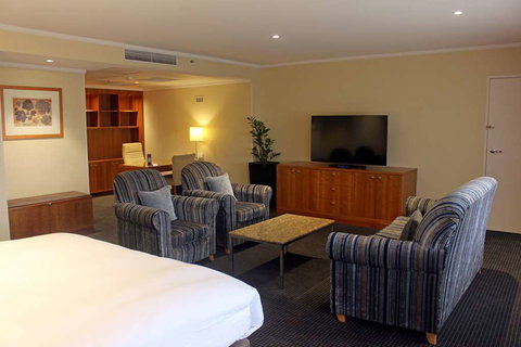 Hilton Adelaide - Bed n Breakfasts 15