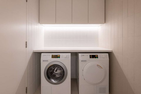 Hilton Adelaide - Bed n Breakfasts 17