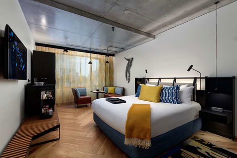 QT Melbourne - Accommodation Australia 4