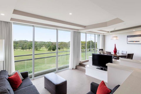 RACV Royal Pines Resort - Accommodation Australia 12