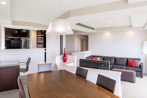 RACV Royal Pines Resort - Accommodation Australia 13