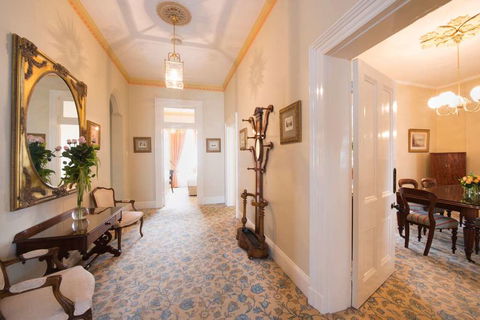 The Hotel Windsor - Accommodation Australia 9