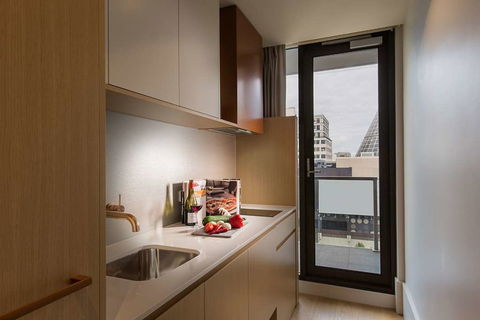 Brady Hotel Central Melbourne - Accommodation Australia 10