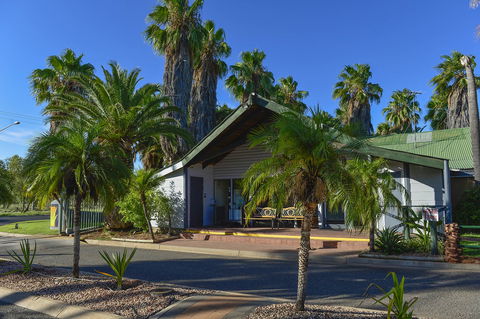 Desert Palms Alice Springs - Local Tourism 2